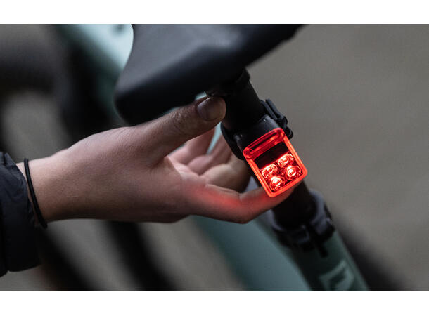 BBB Slide Combo BLS-237 Lyktesett 50+16 Lumens, Micro USB, Sort 