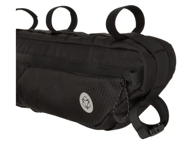 AGU Venture Bikepacking Rammeveske L Sort, 5.5L, 210gr, 52 x 14 x 6cm 