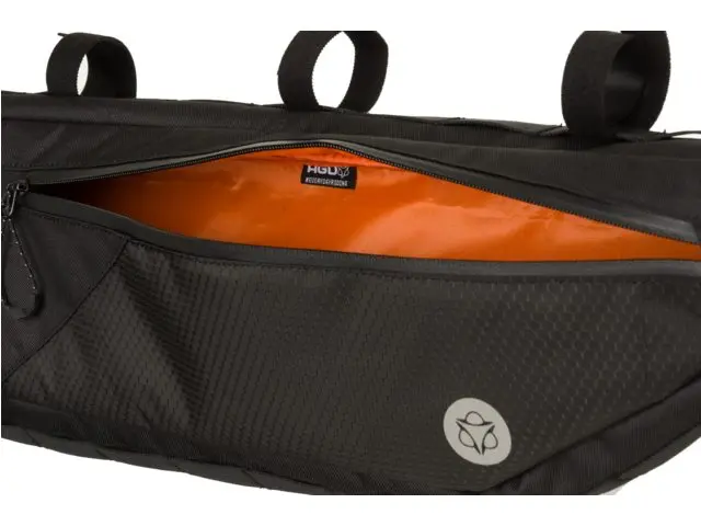 AGU Venture Bikepacking Rammeveske L Sort, 5.5L, 210gr, 52 x 14 x 6cm 