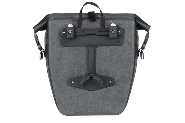 Basil Navigator MIK Studs Sideveske L Grå,31l,Vanntett IPX3,inkMIK-Studssystem 