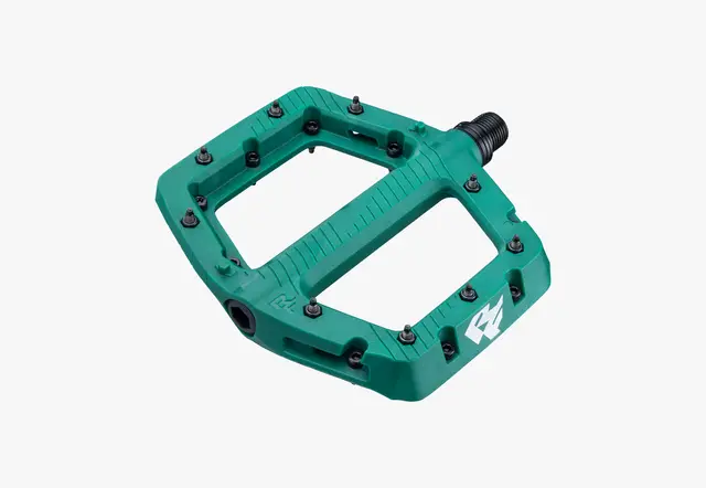 Race Face Chester Platformpedal LARGE Nylon Composite, 115x110mm, 22-pin, 355g 