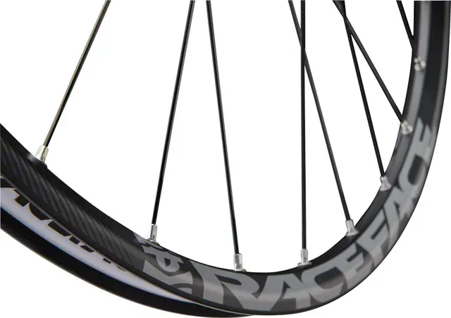 Race Face Medium Decal Kit Rød, For Race Face hjul/felger 